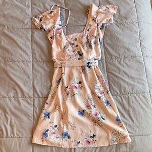 Pastel floral dress!